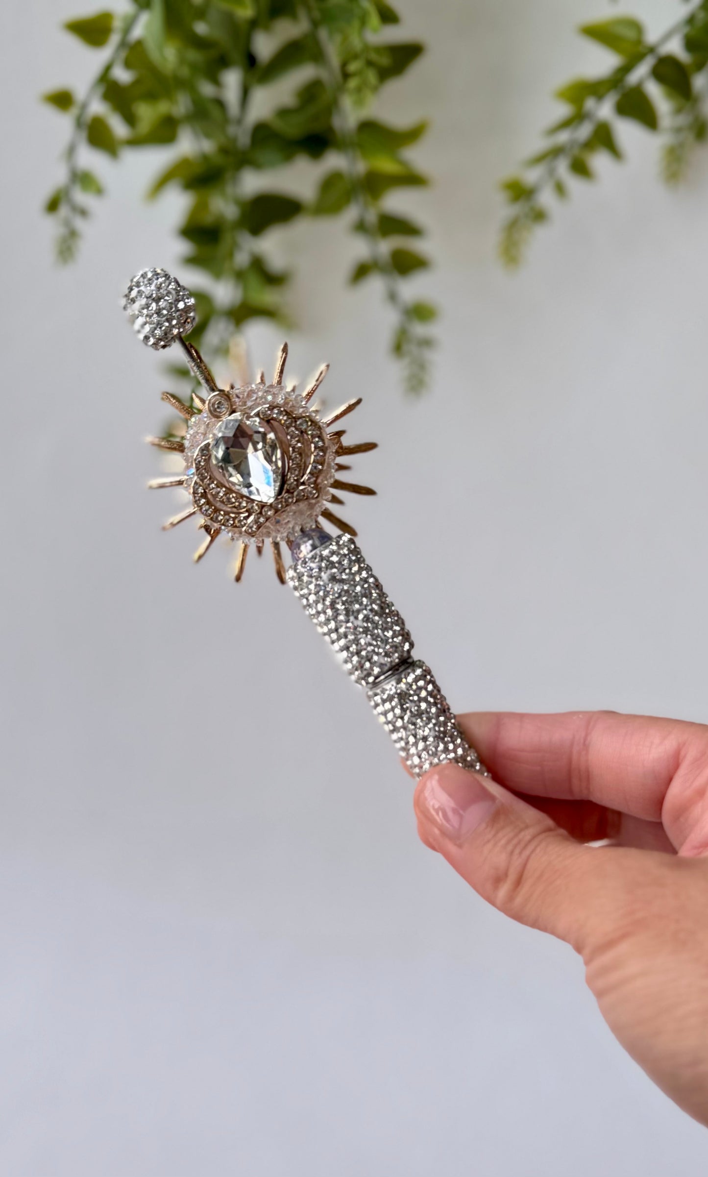 Radiant Sunburst Crystal Pen